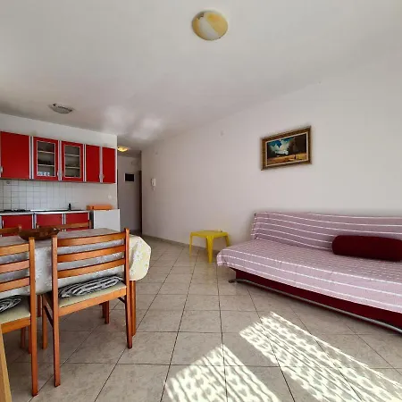 Apartment Daiana 1267